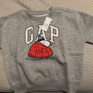 GAP Kids Gray Sweatshirt with Snoopy in Red Coat